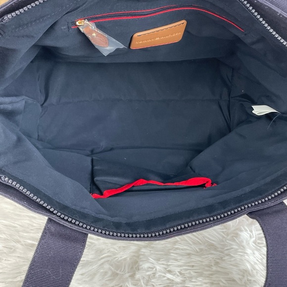 TOMMY HILFIGER ~ TH Flag Tote ~ Navy/Red/White ~ NWT! - Picture 8 of 9